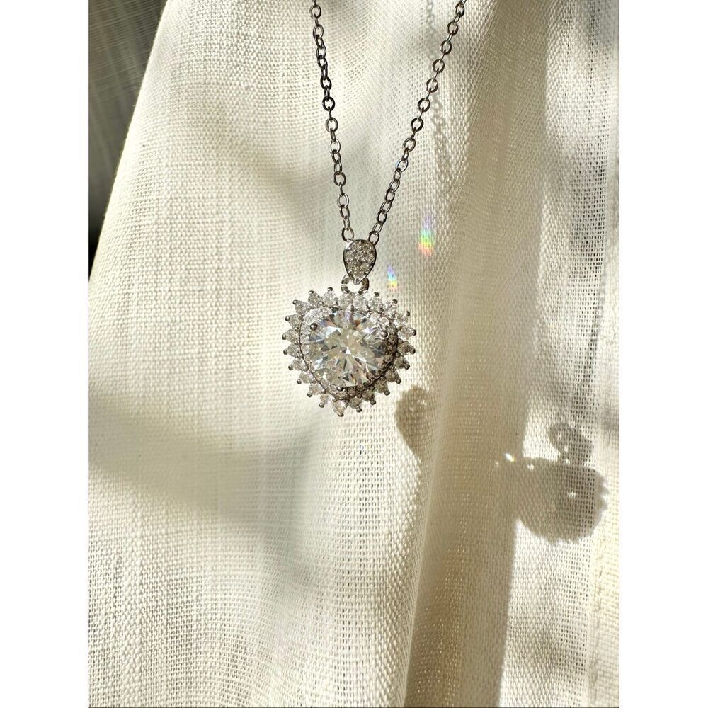 Super sparkly cubic zirconia round cut heart shaped pendant necklace